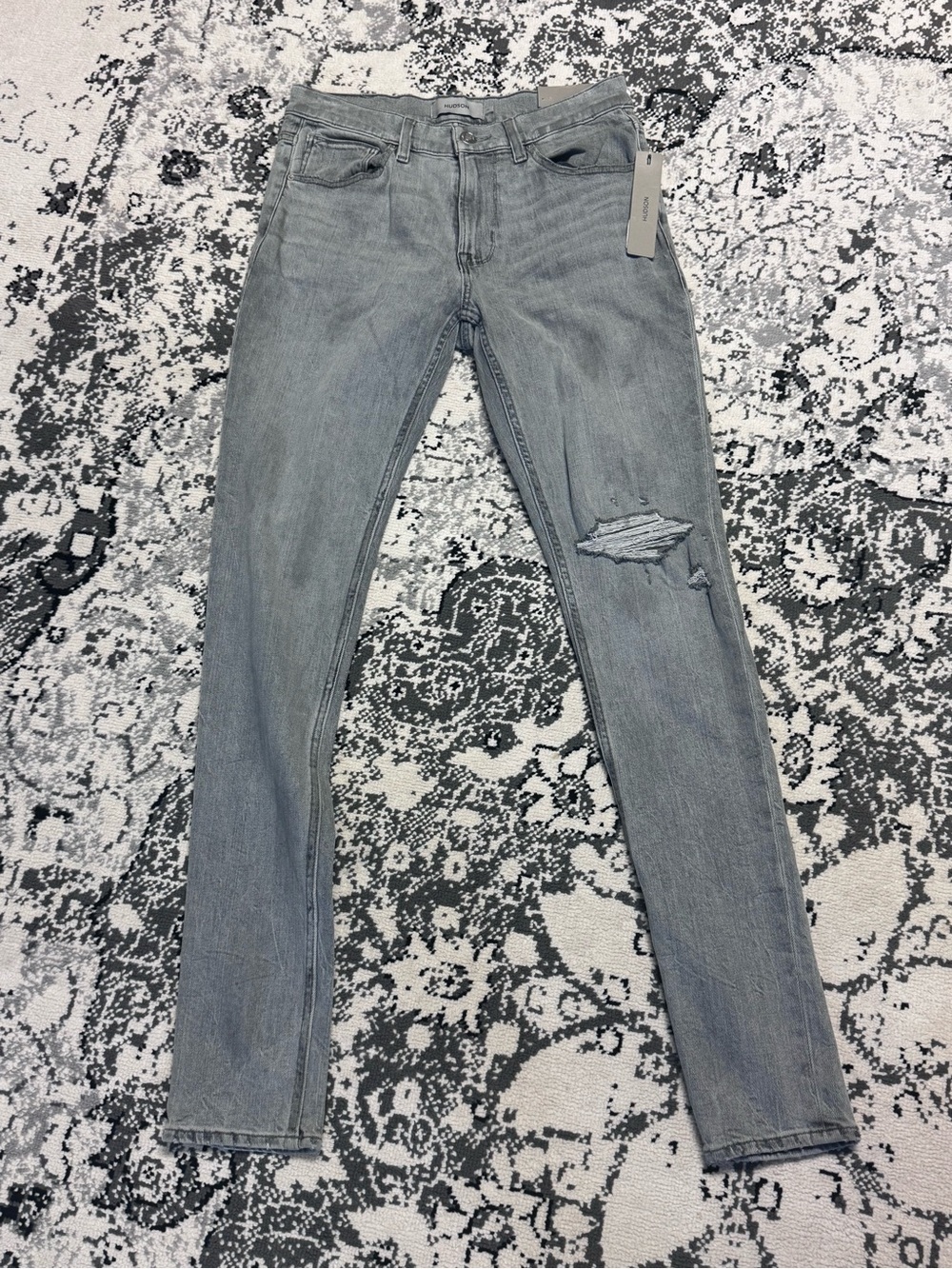 Hudson Jeans Light Grey Skinny Jeans with Distressed Knee